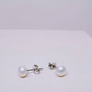 Freshwater Pearl Post Earrings in Cream 