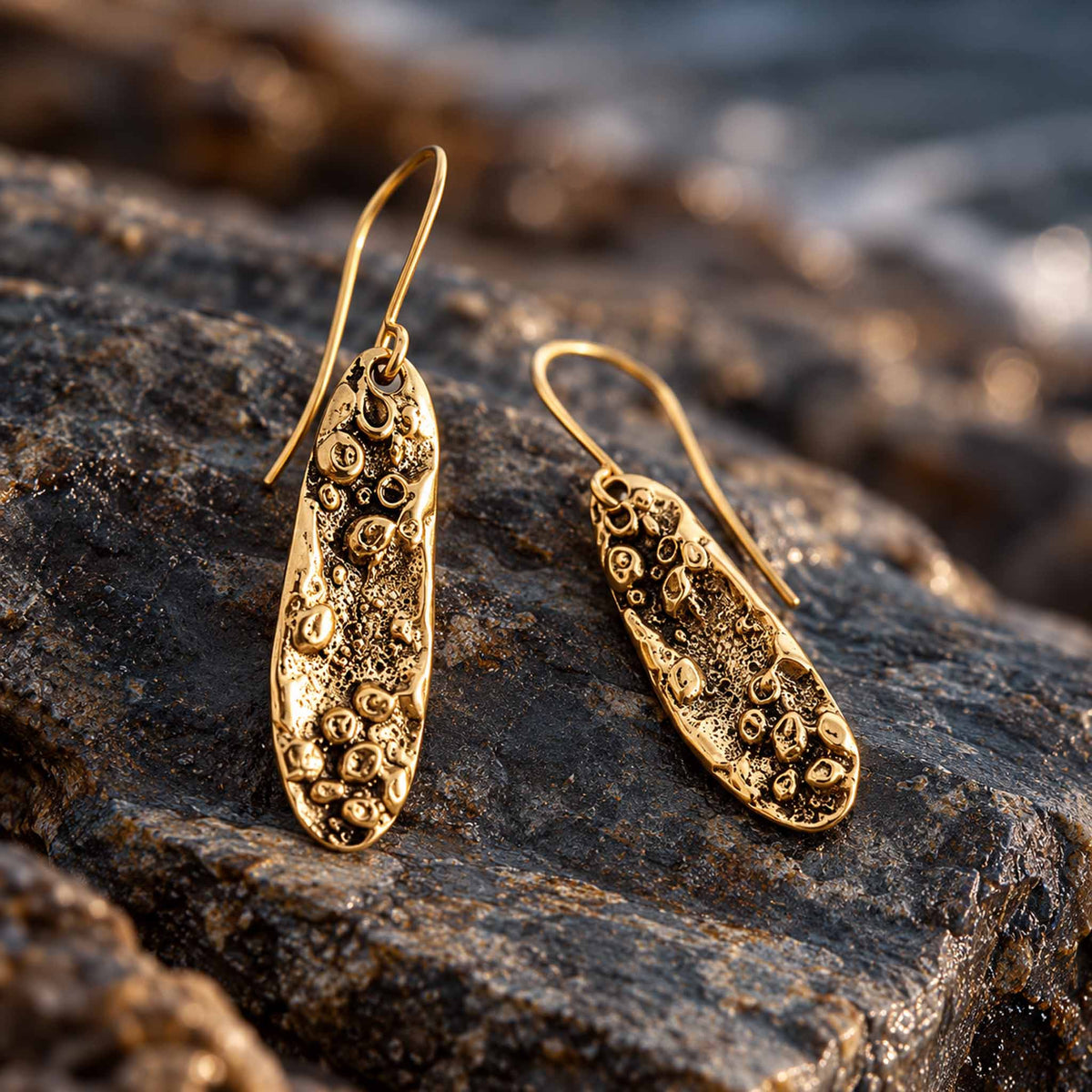 Barnacle Shell Earrings | Gold