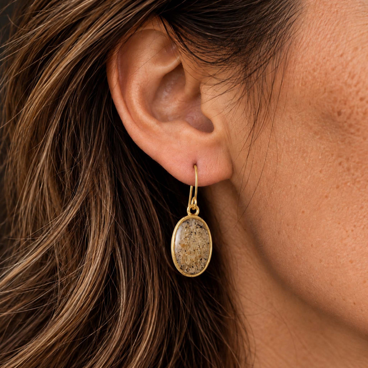 Oval Beach Earrings | Gold