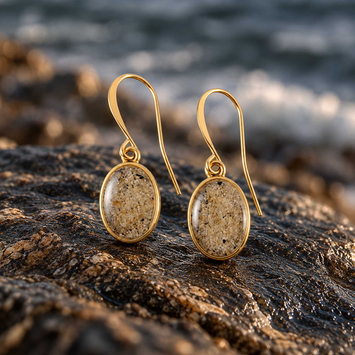 Oval Beach Earrings | Gold