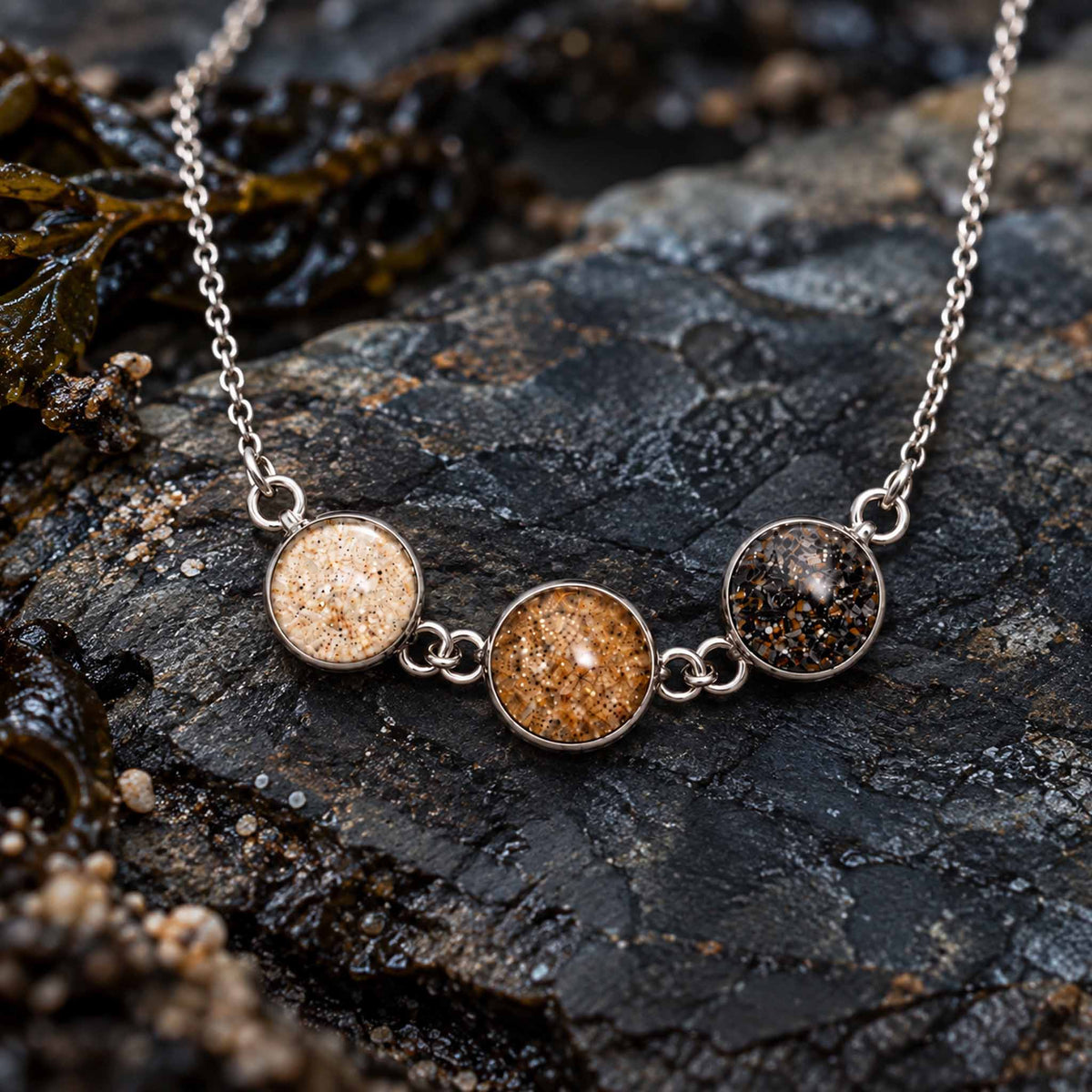 Passport Beach Necklace | Silver