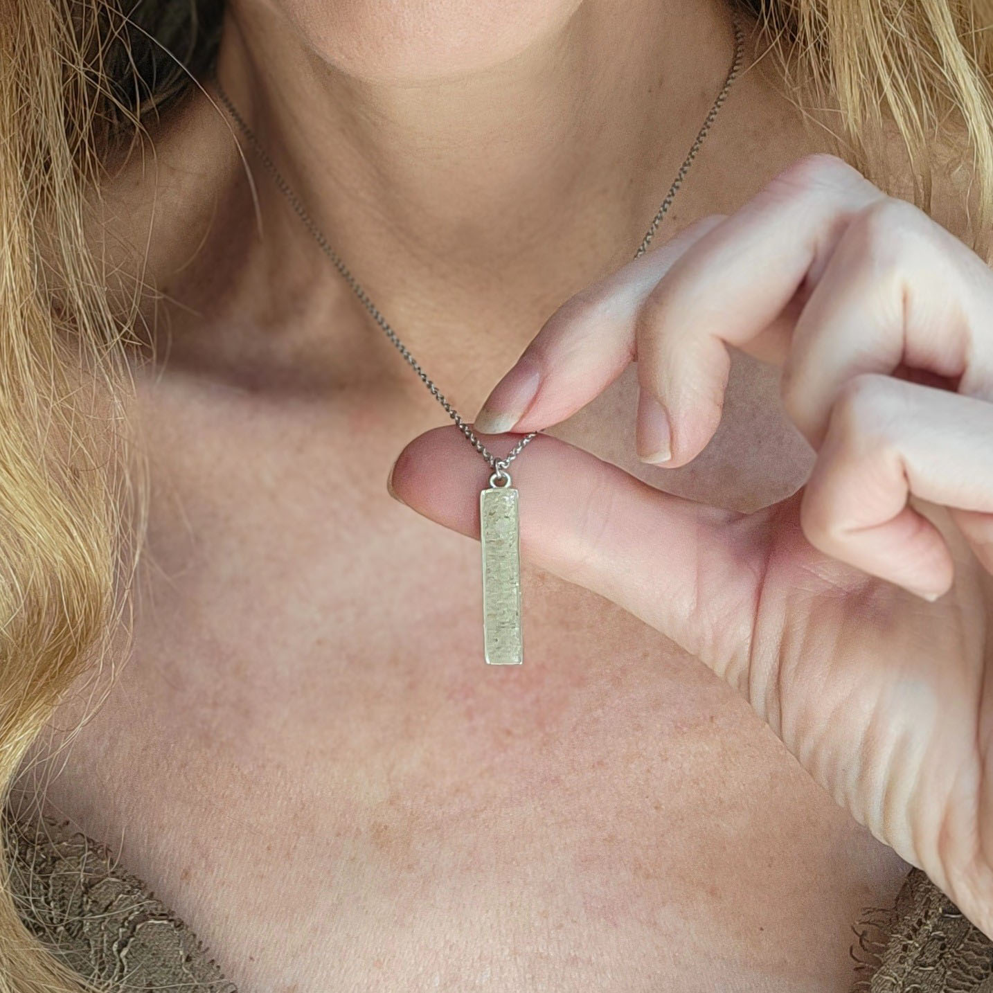 Small Beach Bar Necklace in Silver