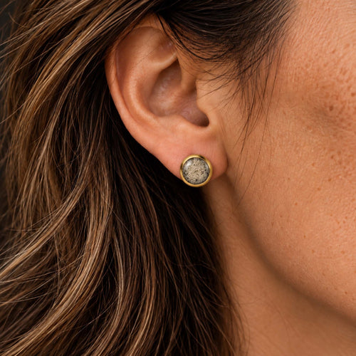 stud-beach-earrings-gold-sand