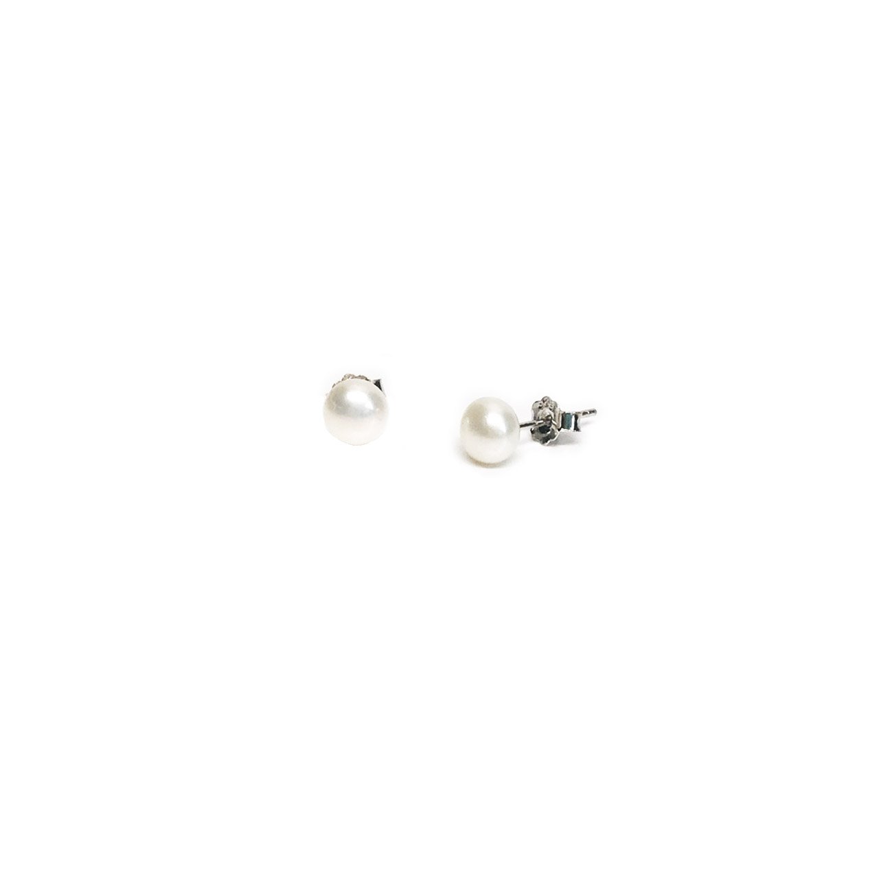 Freshwater Pearl Earrings in Cream